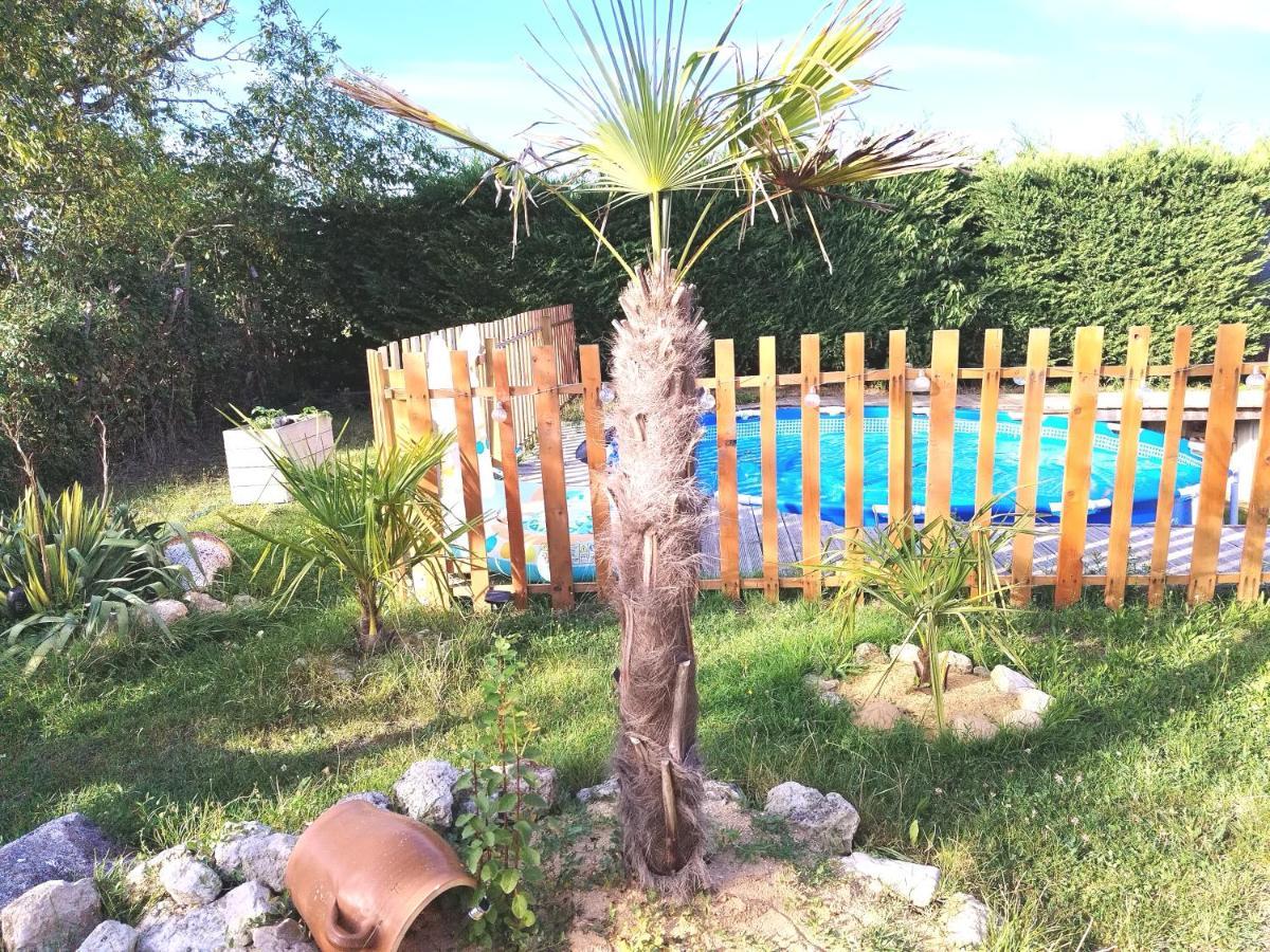 Piscine Jacuzzi Balneo "La Palmeraie Oasis" Ferolles Exterior foto